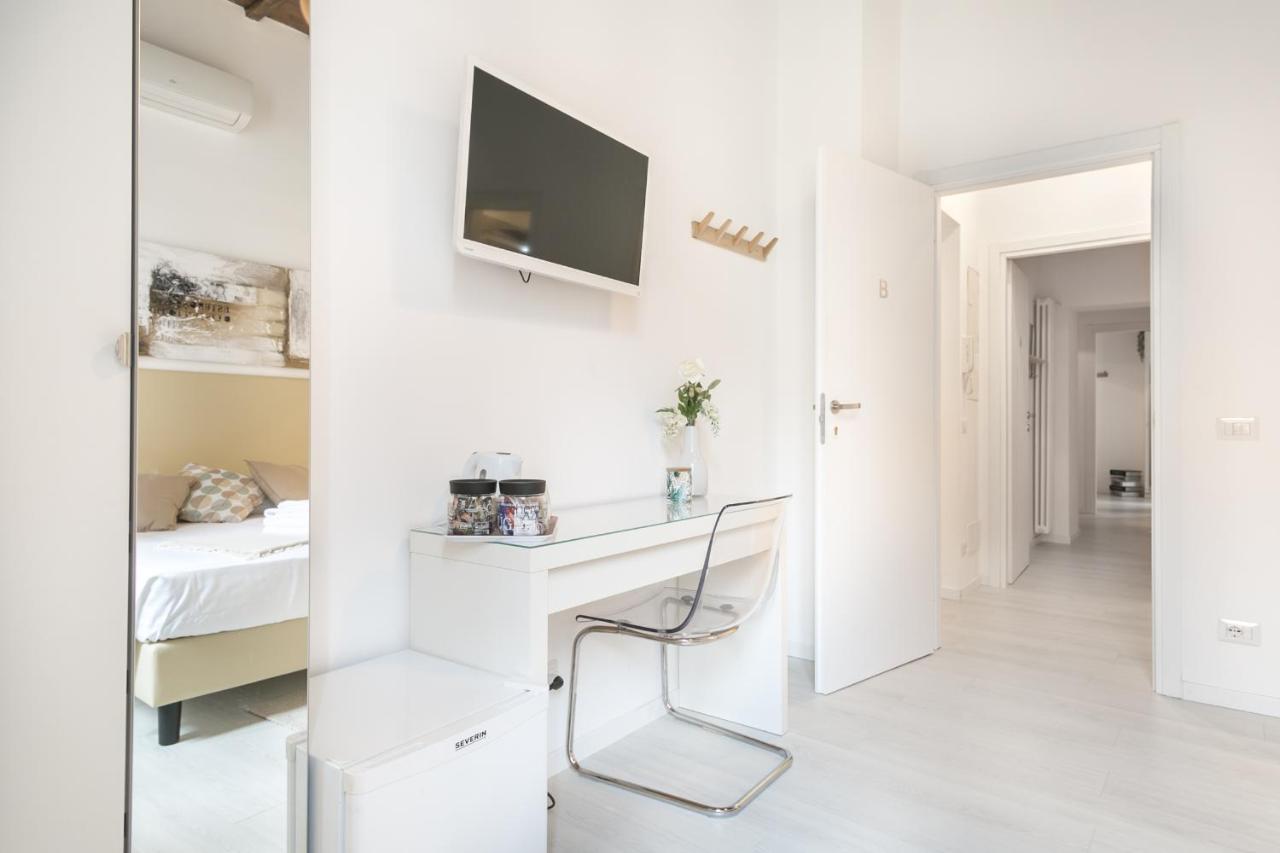 White Ostilia Guesthouse Rzym Zewnętrze zdjęcie