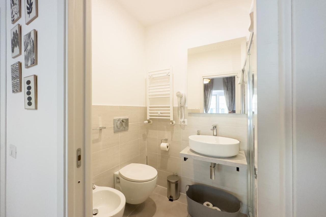 White Ostilia Guesthouse Rzym Zewnętrze zdjęcie